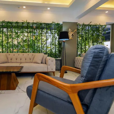 Готель Miss Cleopatra